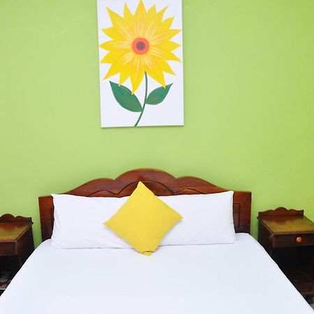 Sea View Hotel Коломбо Екстер'єр фото