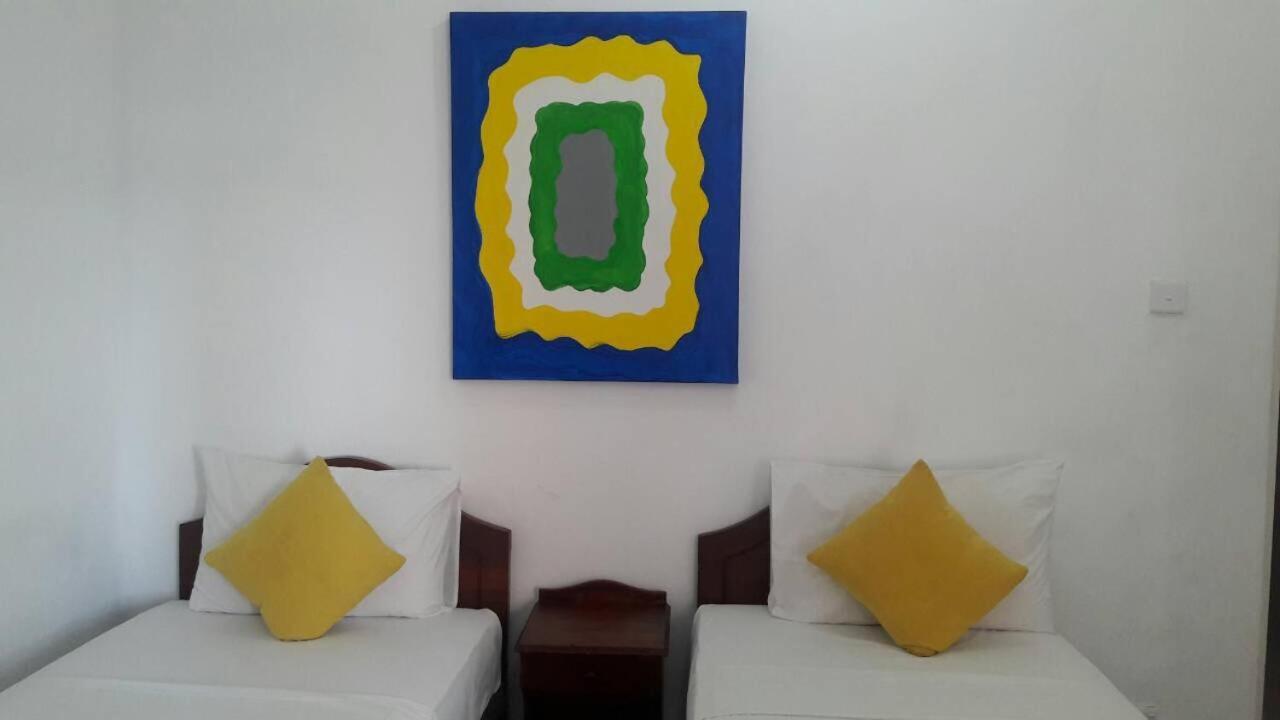 Sea View Hotel Коломбо Екстер'єр фото