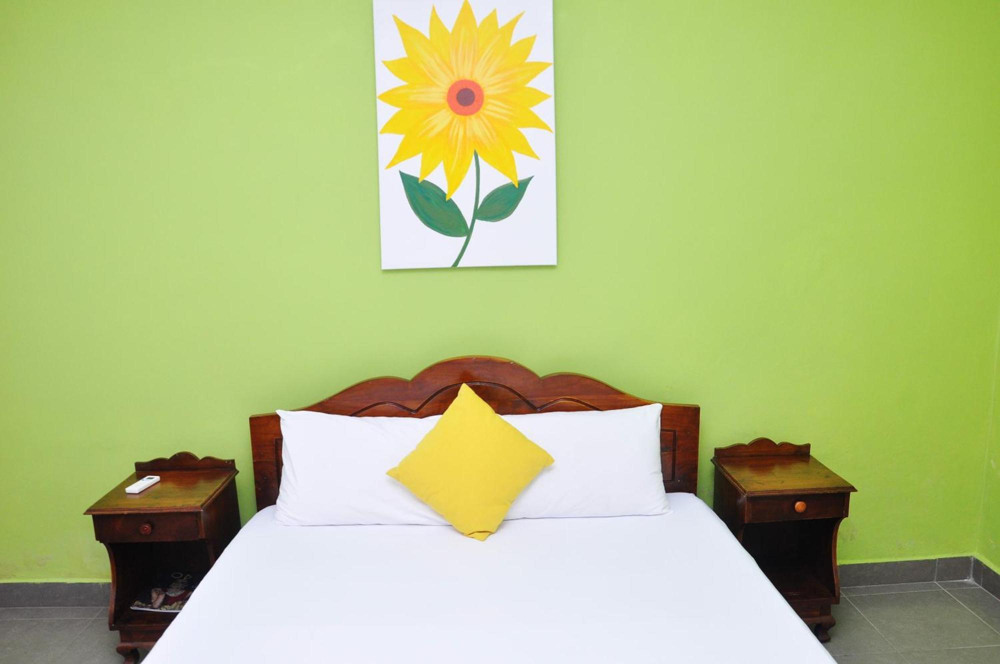 Sea View Hotel Коломбо Екстер'єр фото