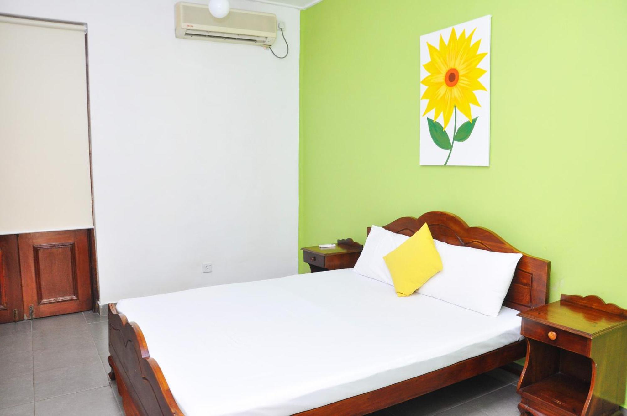 Sea View Hotel Коломбо Екстер'єр фото