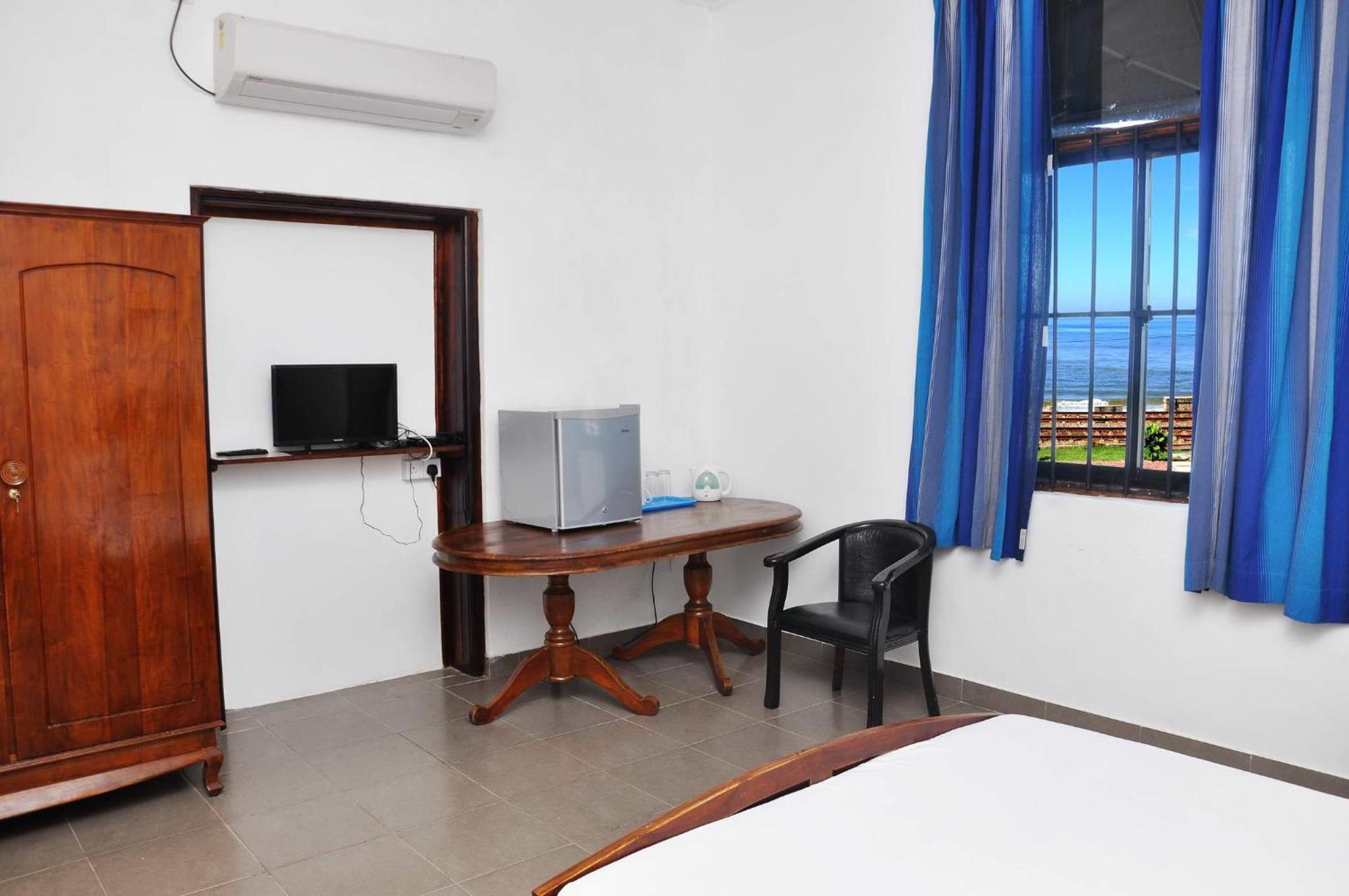 Sea View Hotel Коломбо Екстер'єр фото