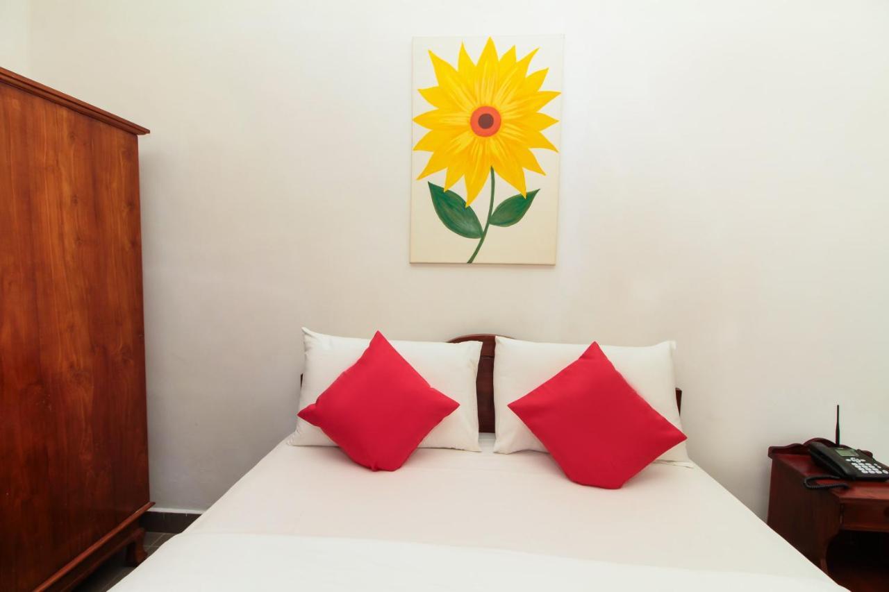 Sea View Hotel Коломбо Екстер'єр фото